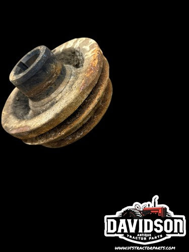 International 504 2504 Diesel Crankshaft Pulley D-188 Antique Tractor