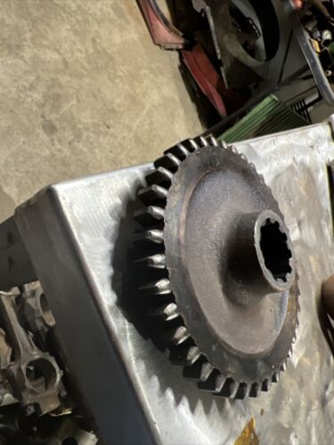 International Farmall C Tractor IH IHC 351060R1 2nd Countershaft Gear