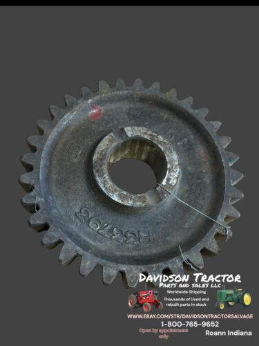 R33793 John Deere PTO Countershaft Gear For 2510, 2520, 3020