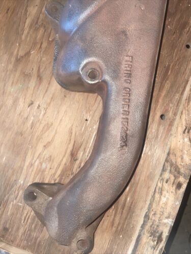 Used Exhaust Manifold fits John Deere 4230 4050 4240 4020 4010 4040 R26362