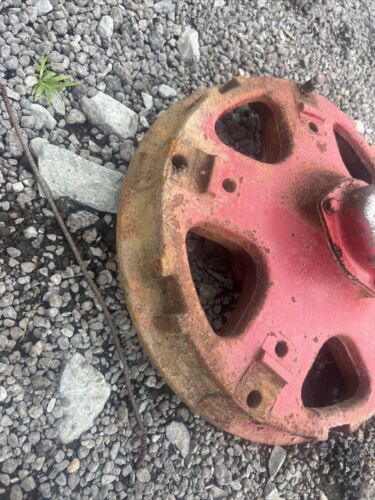IHC W-9 WD9 McCormick Tractor Front Hub W/Cap Antique Tractor