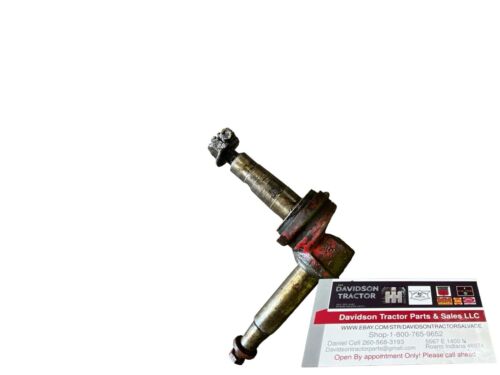 McCormick International W6 WD6 front axel spindle antique tractor