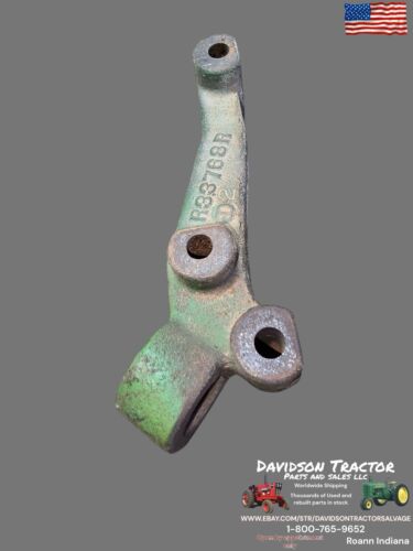 R33768R John Deere 4020 Light Bracket Antique Tractor