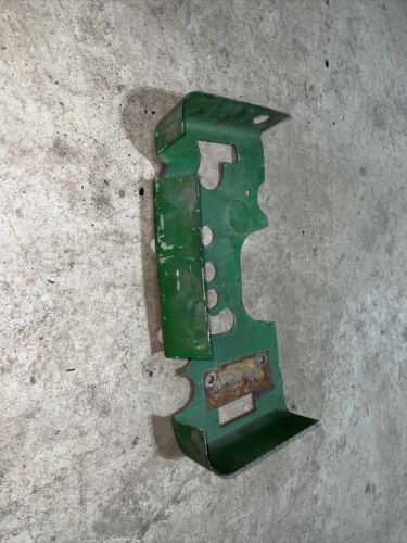 John Deere 2510 3010 4010 5010 3020 4020 5020 6030 AR34927 Dash Isolator Used