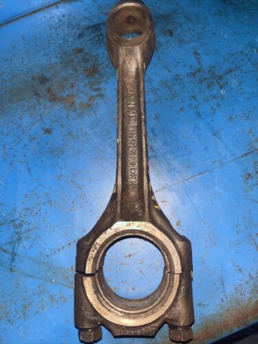 B275 B414 International Harvester  connecting rod 3061215R1 444 424 434