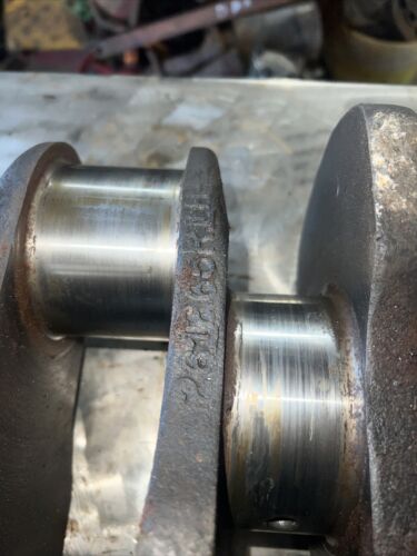 International Farmall SMD Crankshaft IH number 261265R1