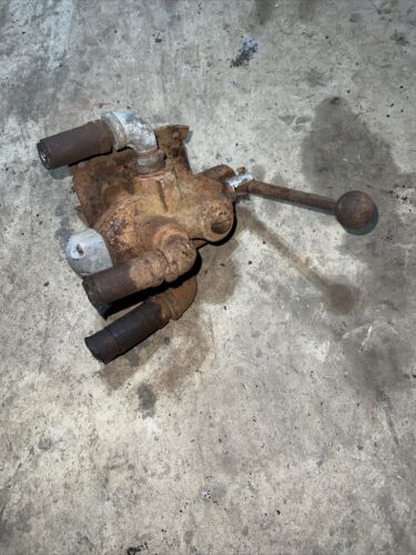 Farmall tractor external hydraulic control valve Antique Tractor