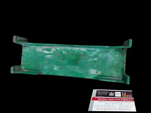 John Deere Unstyled B Radiator Side B396R Small Letter