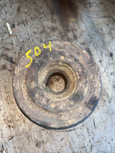 International 504 diesel Utility Tractor engine motor crankshaft crank pulley