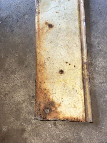 IH Farmall 806 LEFT Hood skirt panel Antique tractor