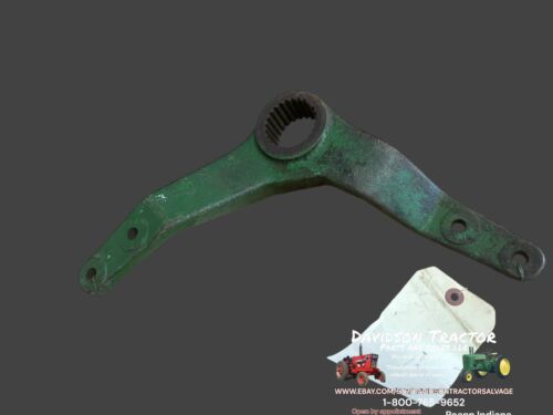 John Deere MT tractor 3pt hitch left inner rockshaft top lift arm bracket M1069T