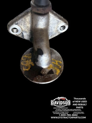 IH 3136047R1 Oil Filter Base International 584 248 454 585 784 574 595