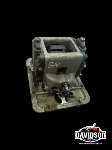 Ford 8N tractor Good Used hydraulic belly pump w / cover panel 8N605
