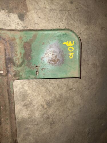 John Deere 3010 Diesel Floor Platform