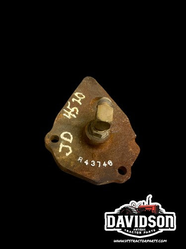 John Deere 4520 4620 4640 4840 760A 760A Reduction Gear Shaft Retainer R43746