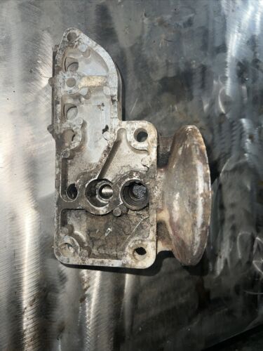 International 715 Diesel Combine Oil Filter Housing