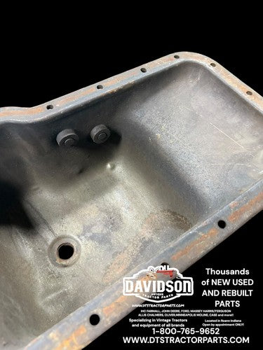 IHC Farmall H Oil Pan Antique Tractor Nice One!