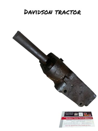 IHC Farmall Hydraulic Block Antique Tractor