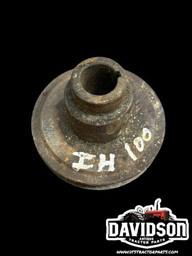 IHC Farmall A B C 100 130 200 230 Crankshaft Pulley Antique Tractor