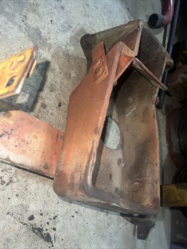 International Farmall 444 IH tractor ORIGINAL steering support bracket mount