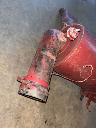 International Farmall 856 Air cleaner Assembly Antique tractor
