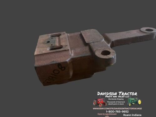 John Deere RH Breakaway Coupler R39109