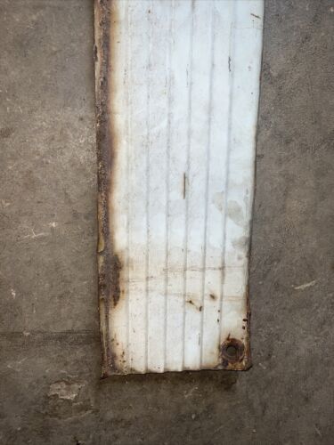 IH FARMALL 560 TRACTOR RIGHT ENGINE SIDE PANEL