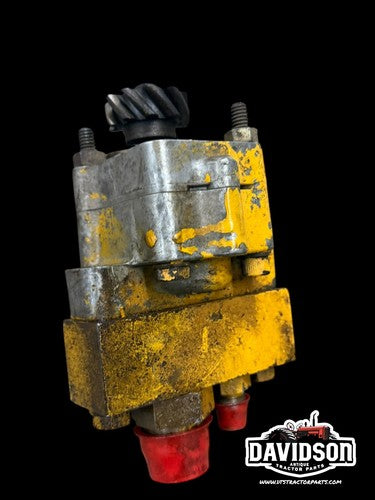 CUB LO BOY 154 184 185 INTERNATIONAL IH 547135R91 HYDRAULIC PUMP 