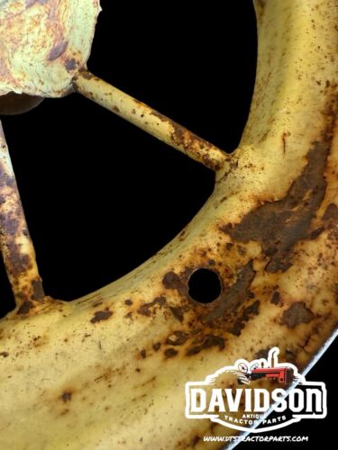 John Deere 4x16 Round Spoked Implement Rim 4 Bolt Hub Cap Antique Tractor