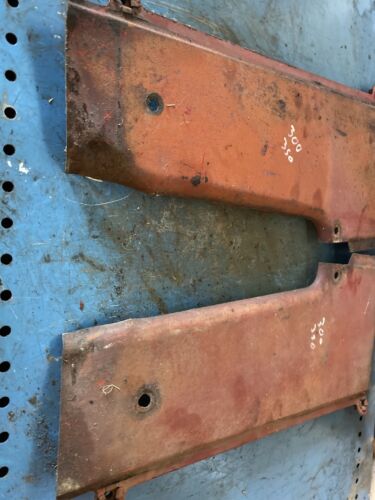 Farmall 300 gas Farm tractor grill side panels