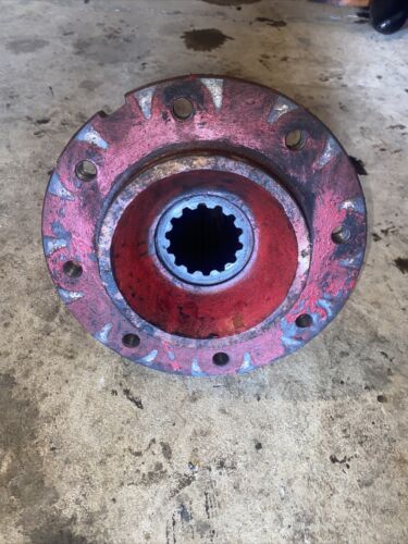 International Farmall 300 Utility Rear Hub 361583R1   Antique Tractor