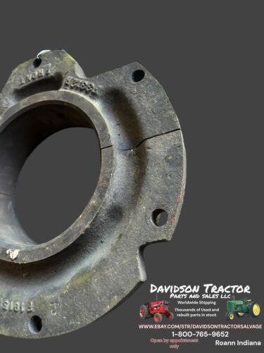 JOHN DEERE F3312R F1915R AF3286R CENTER MAIN BEARING HOUSING 70D 720D 730D