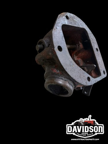 367706R1; Farmall Tractor Governor Housing; 140 240 340 404 444 424