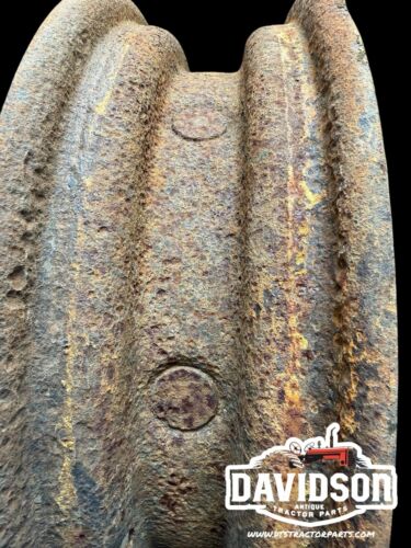 John Deere 4x16 Round Spoked Implement Rim 4 Bolt Hub Cap Antique Tractor