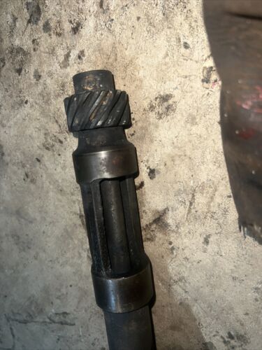 McCormick WD9 Oil Pump Antique Tractor 8211-D 8088-DA