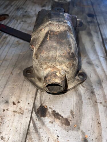 Farmall IH 300 Rowcrop tractor ORIGINAL IH thermostat housing holder
