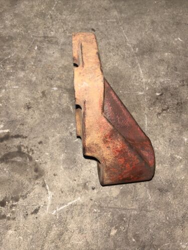 381040R1 IH Farmall 706 Bracket Antique Tractor