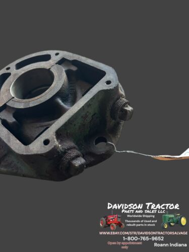 JOHN DEERE B124R MAIN BEARING WITH CAP HOUSING ANTIQUE TRACTOR