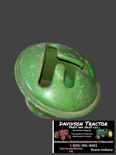 NEW OLD STOCK  SHIFT QUADRANT HOUSING FOR JOHN DEERE B TRACTOR AB3194R