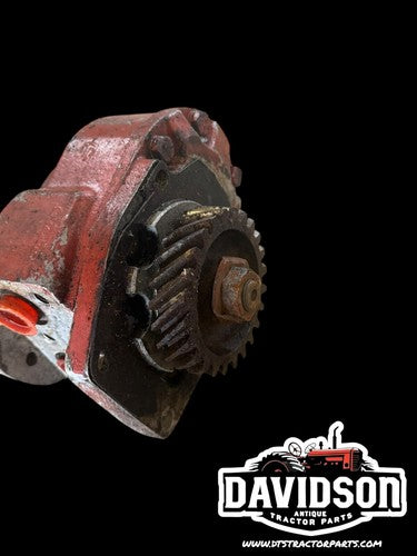 Farmall IH 300 350 tractor Good hydraulic pump assembly w/ drive gear