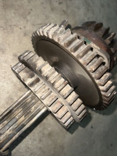 McCormick W6 WD6 Farmall Transmission/Pinion Shaft And Gear Assembly 57271-DC