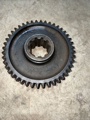 Farmall M IH Tractor top upper transmission 1st drive 44T gear 56533D