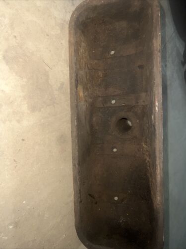 Allis Chalmers B or C Tractor ; Valve Cover