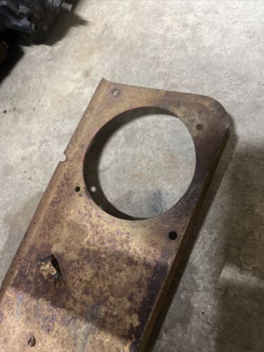 International IH 424 Tractor Upper Grille Headlight Panel Antique Tractor