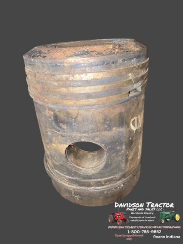 John Deere Unstyled B STD Piston B1772R Antique Tractor