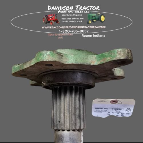 John Deere R38122 Steering Gear Shaft Spindle