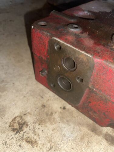 Farmall International 300 350 Utility Hydraulic Resivor Seat Mount