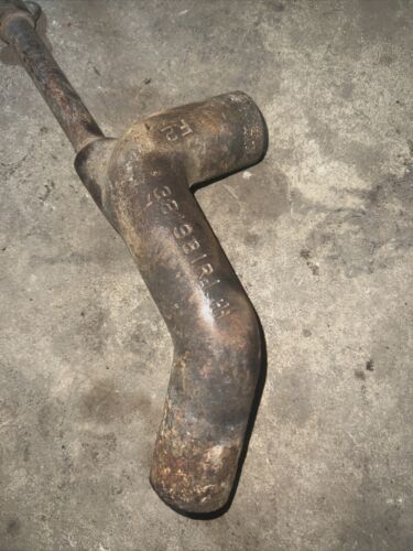 Farmall/ IH 300 Utility Lower Water Pipe 361981R1