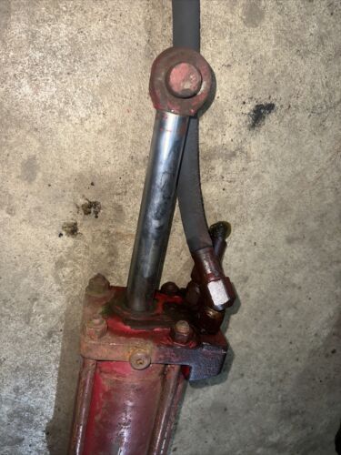 Farmall IH 460 350 RC Tractor Original fast hitch 2pt lift hydraulic cylinder