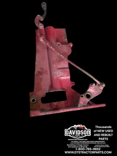 1970 Farmall IH 826 Tractor Right Dash Support Bracket 398109R3